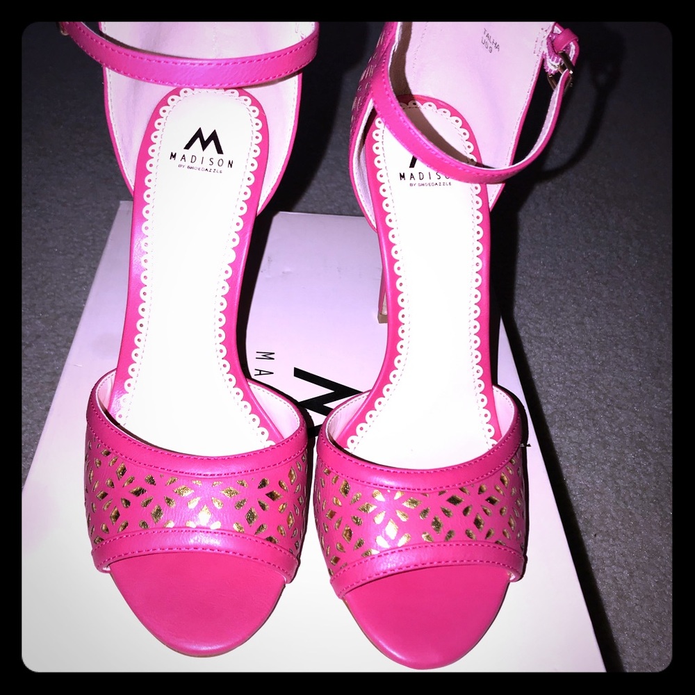 Never worn sexy Pink heel